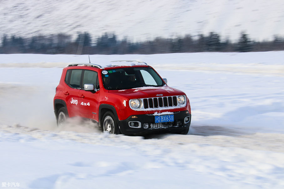 Jeep冰雪试驾