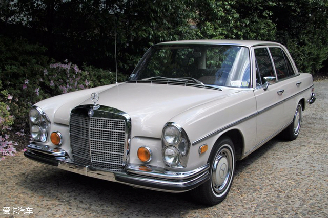 w108/109时期,奔驰s级车型总销量接近惊人的40万辆.