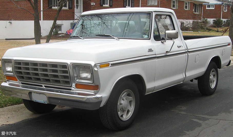 1973-1979ڵFϵƤϣع˾ʽʹ˷20FEͷװз351M5.8L V8400M6.6L V8ϵвͷ