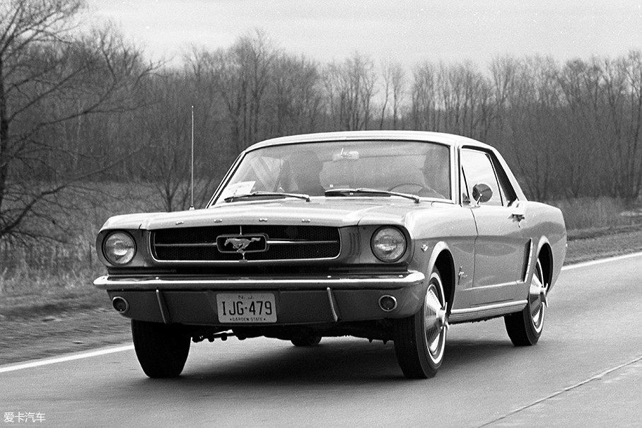 1964年,福特第一代mustang走进了大家的视线中.