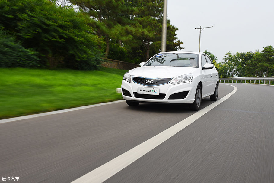 新伊兰特EV