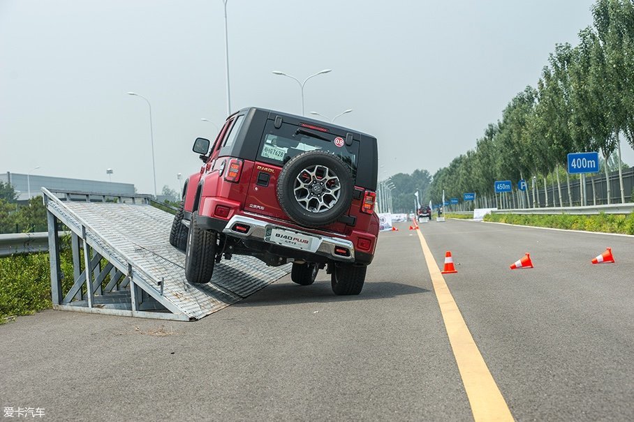 北京汽车2018款BJ40
