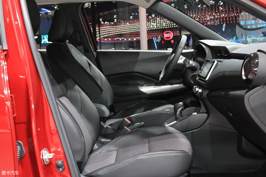 CX-3 對(duì)比 勁客