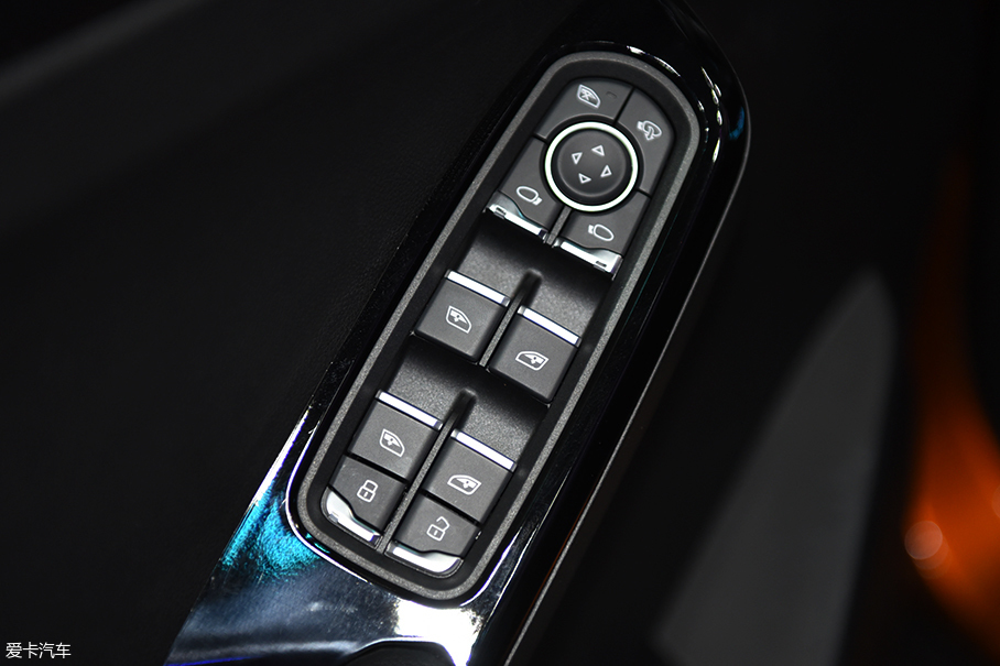 哪吒N01;哪吒汽車;合眾新能源