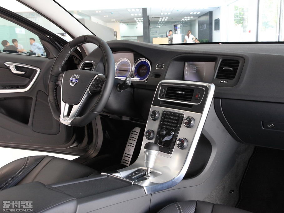 2013֠V60 3.0 T6 R-Design \Ӱ