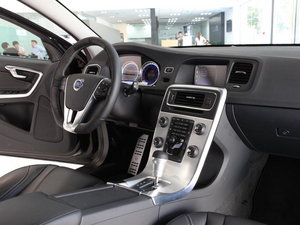 20133.0 T6 R-Design \Ӱ п؅^