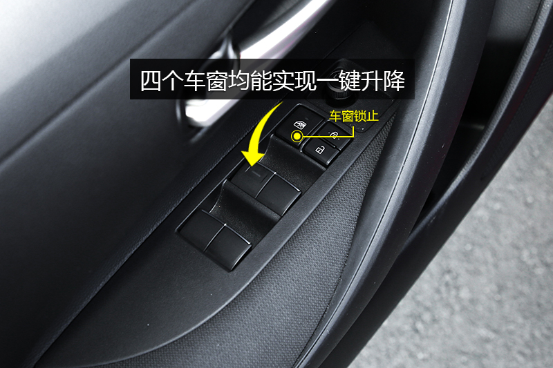 【图】2019款卡罗拉 1.2t s-cvt 运动版全车详解_内饰