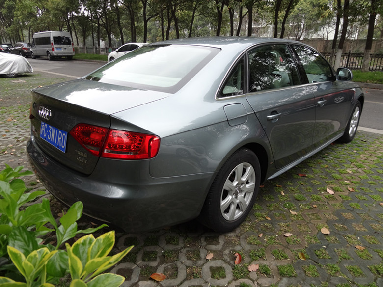 奥迪a4l2010款,2010款奥迪a4l图片 奥迪 奥迪a4l 2010款 2.0tfsi cvt舒适版
