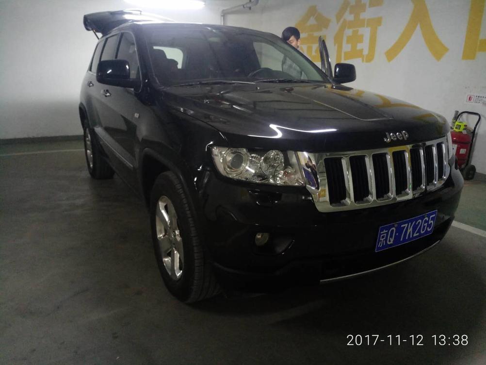 Jeep ŵ()