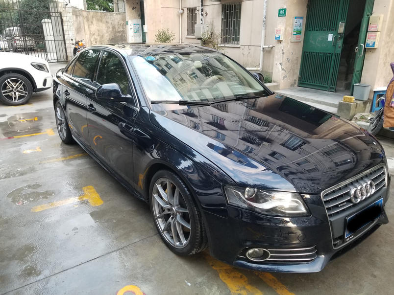 奥迪 奥迪a4l 2010款 2.0tfsi cvt标准版
