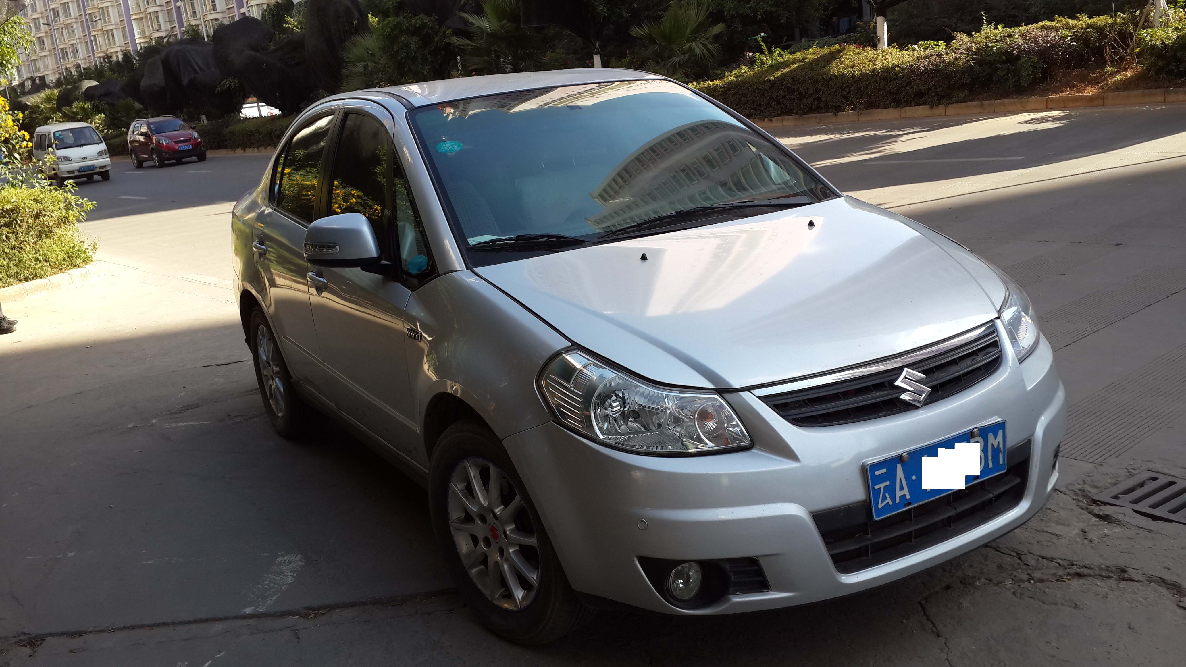 【多图-昆明市二手天语sx4三厢】二手铃木 天语sx4三厢 2009款 1.