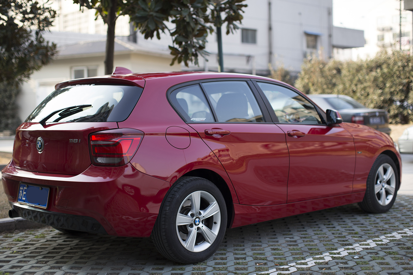 【苏州市】宝马1系两厢 2012款 118i 运动版