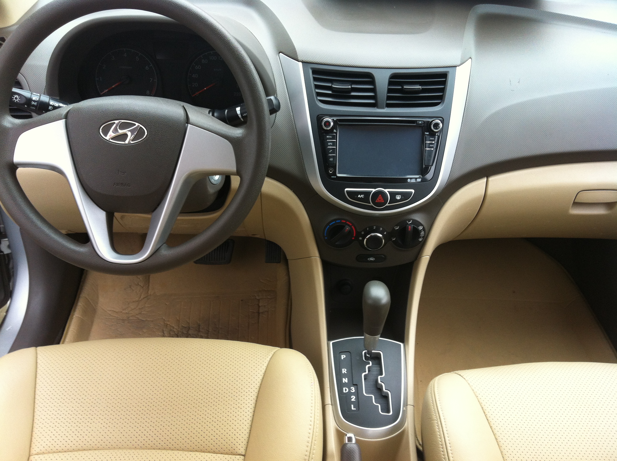 现代 瑞纳 2014款 1.4l 自动glx