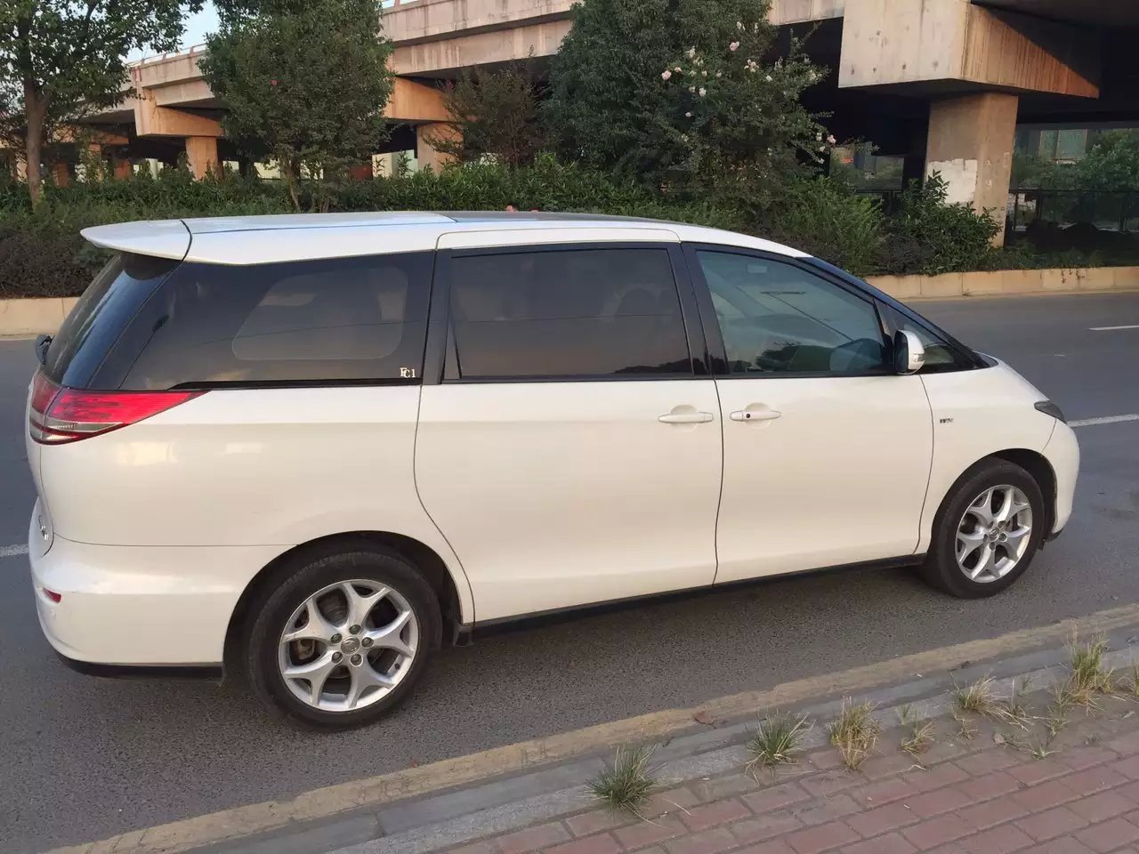 丰田 普瑞维亚 2006款 2.4l 7座豪华版