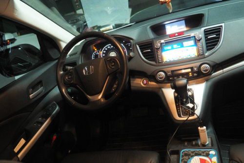 本田本田crv2013款24lvti两驱豪华版