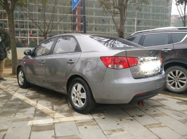 宜昌起亚福瑞迪2010年上牌二手车报价_多少钱,2010年上牌的起亚福瑞迪