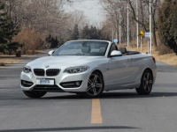 20152ϵ 220i 