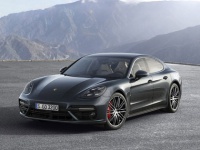 2017Panamera Turbo