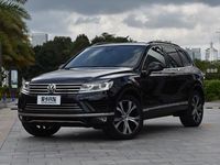 2017; 4.2L V8