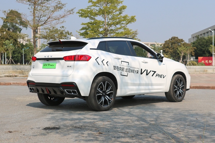 2.0T＋电机，这两款中国豪华SUV又快又省，油耗低到不敢信