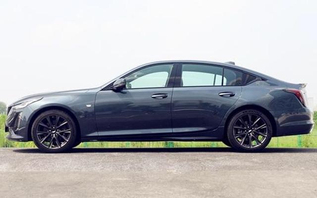 降4万！凯迪拉克CT5现已跌至23.97万，CT4尴尬了？