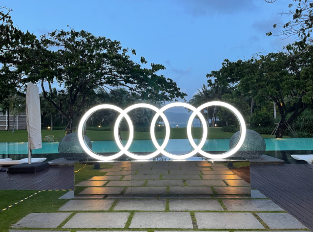 ���a�W��e-tron���У�������w���S���\��