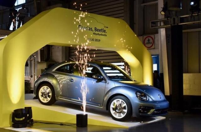 「暴走报告」国产版Model 3开启交付，马斯克现场尬舞