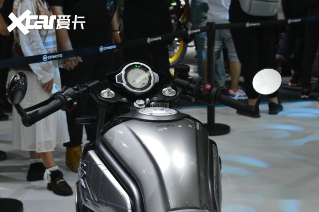 春风700CLX运动版 惊艳亮相北京摩展 最快或在本月上市