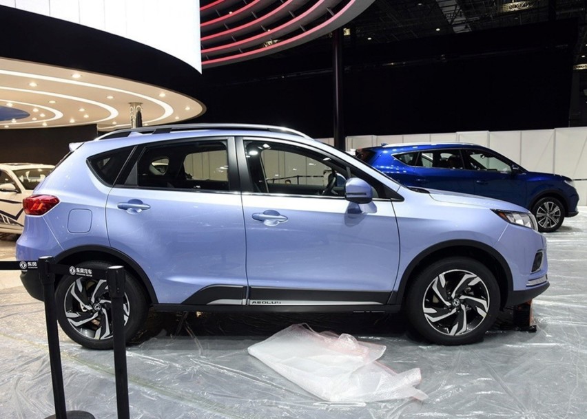 新国产SUV，8.59万起配1.4T加6DCT，会遇到CS1