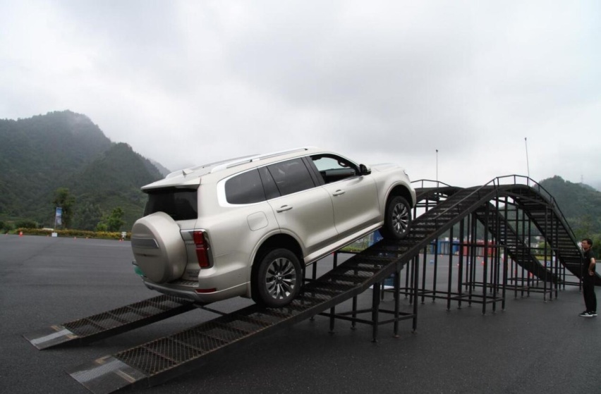 御电而来 试驾坦克500 Hi4-T