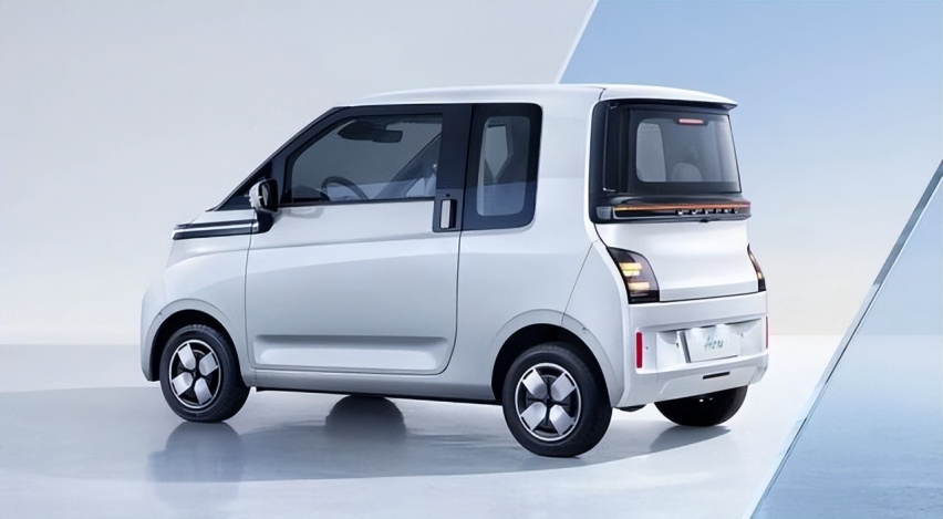 一万美元起售，对标宏光MINI EV，塔塔这款小车，靠谱吗？