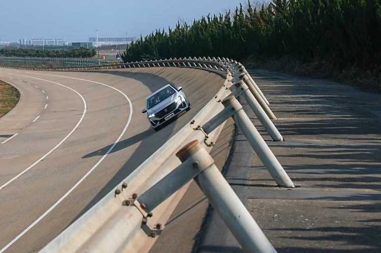 狂欢“京喜”价6.97万元！神龙汽车「龙京限量版」限量来袭