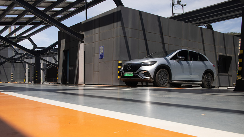 长测全新EQE纯电SUV：奔驰要给SUV们上堂造车课