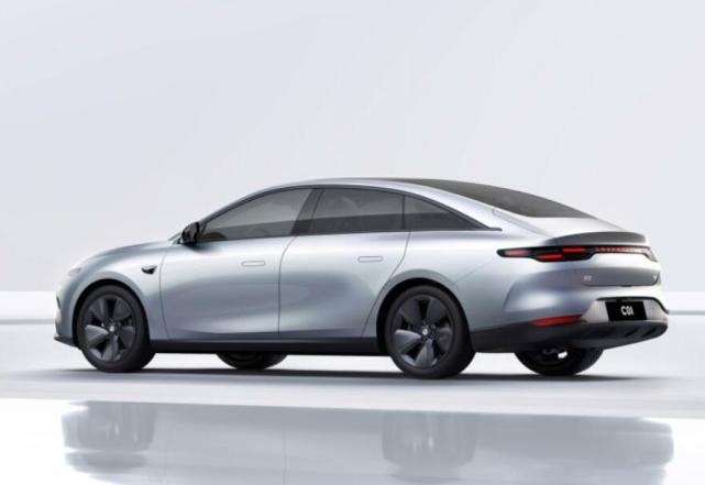 瞄准Model 3，硬扛性价比，零跑C01售19.38万元起