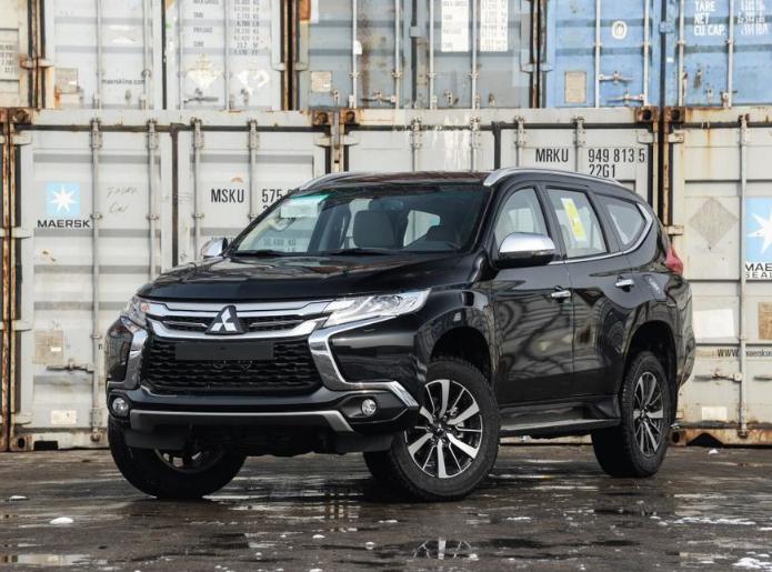 三菱官宣引進(jìn)帕杰羅·勁暢,國六排放3.0L+8AT,七座布局 三菱官宣引進(jìn)帕杰羅·勁暢,國六排放3.0L+8AT,七座布局