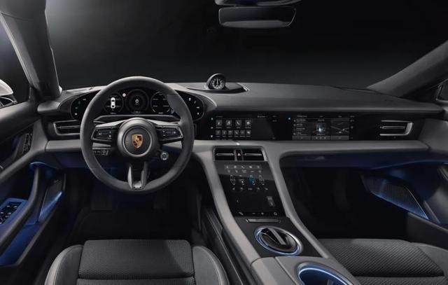 【试驾】保时捷Taycan Turbo S:电动化?还是超进
