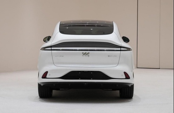 定位中型SUV，智己LS6实车曝光