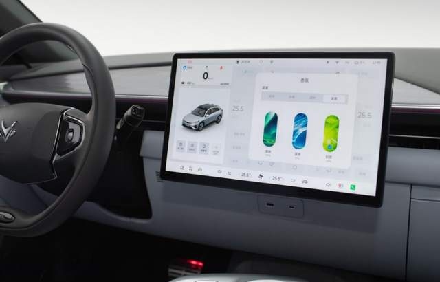 660km续航、800V超充，极狐阿尔法T5预售价15.58万元起！