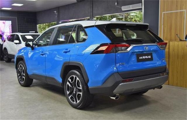 全新丰田RAV4震撼来袭，落地仅需要26万