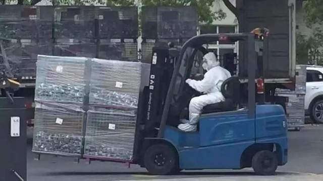 上海汽车生产积极复工 停摆月余损失超千亿