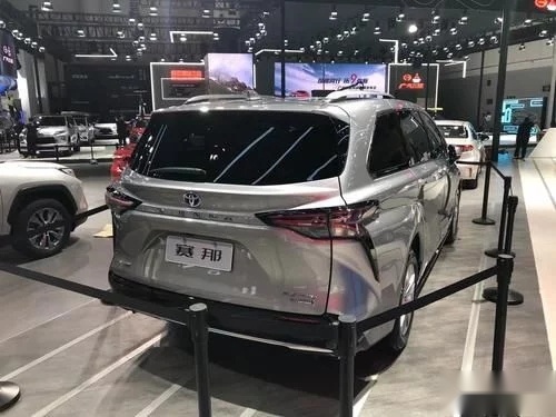 如果售价不作妖 那么赛那应该是MPV的老大 你同意吗？