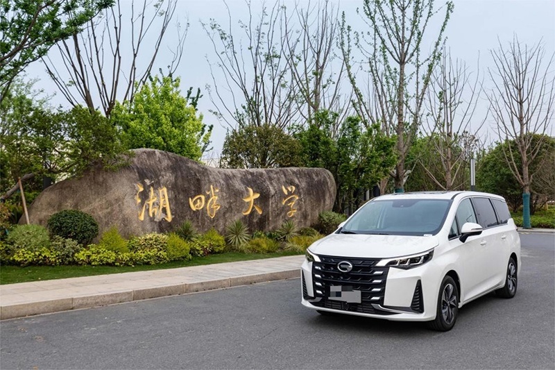 Q1紧凑MPV保值率前3名：NV2000、五菱PLUS、M6