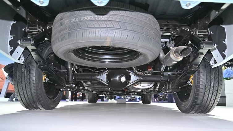 十万不到买自主版“F-150”，长城金刚炮上市，2.0T柴油/汽油动力