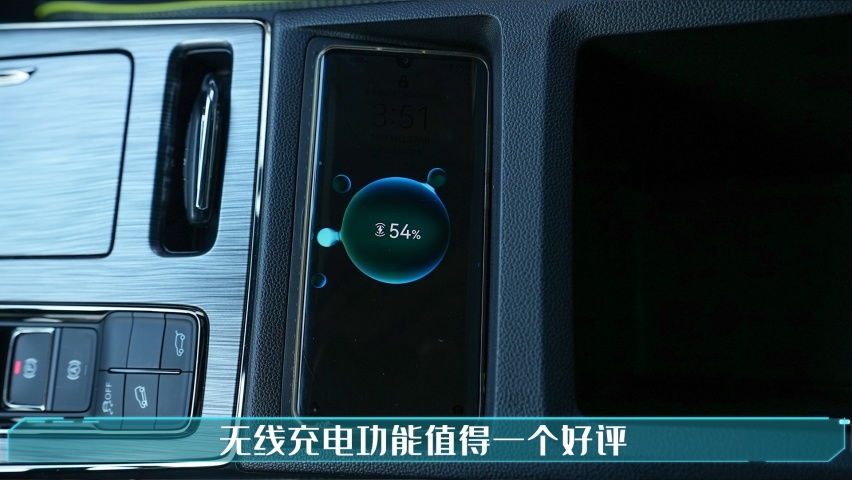 无智能不生活，无个性妄年轻，全新荣威RX5 PLUS是你的青年座驾吗