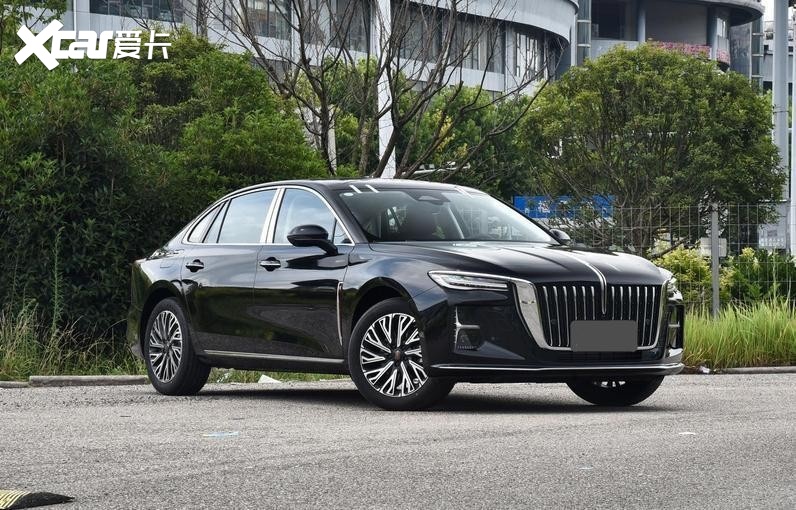 气场十足,抢先实拍新款红旗h5,原汁原味