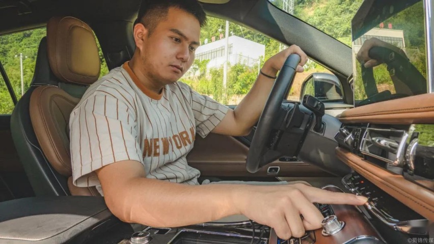 花途锐2.0T的钱,能买纯正豪华品牌3.0T大SUV