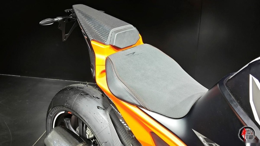北京摩展｜限量发售无限愤怒：KTM 1290 SUPERDUKE RR