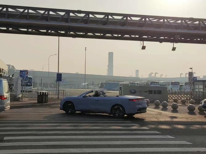 能否量产？比亚迪汉敞篷版、旅行版谍照曝光