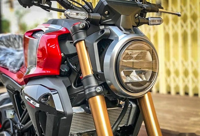 超越同级的质感 越南女骑士的本田CB150R骑行体验