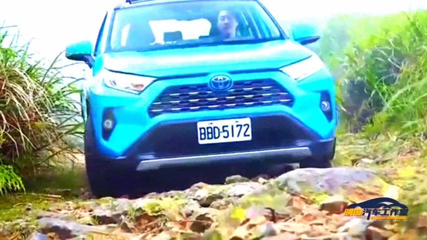映璇汽车工作室前后悬更短、三种四驱可选 ，新一代RAV4荣放